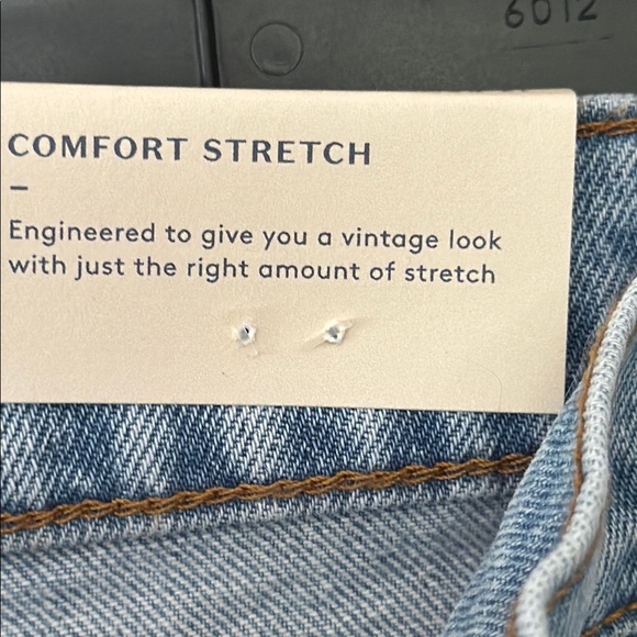NWT Universal Threads Comfort Stretch Light Blue Balloon Denim Jeans, size 12 - Picture 6 of 12